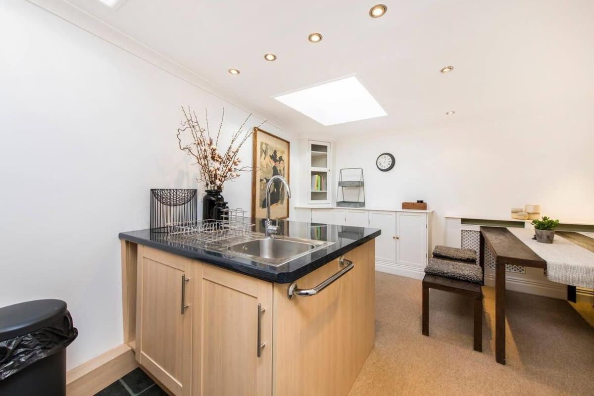 Idyllic Mews In Fantastic Location! Apartamento *