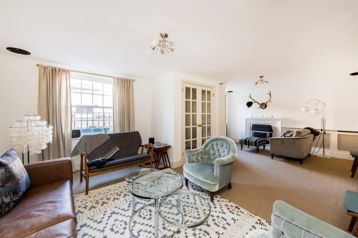 Idyllic Mews In Fantastic Location! Apartamento